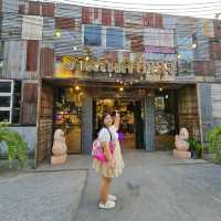 ตลาดมือสอง ถนนคนเดิน ช่างชุ่ย รวมตัวสายอาร์ต 