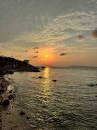 ชมพระอาทิตย์ตก ณ หาดเทียน
