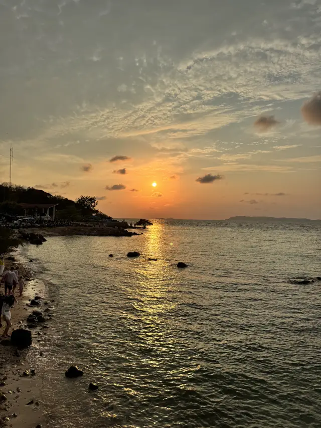 Watch the Sunset at Tien Beach