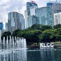 "KLCC Cityscape: A Stunning Skyline of the Petronas Twin Towers"