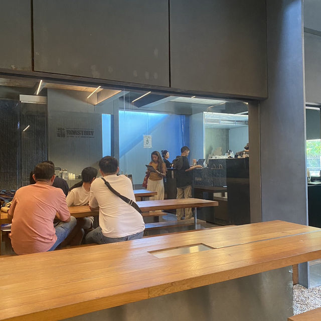 Roast8ry: สวรรค์ของคอกาแฟในบรรยากาศเรียบง่าย