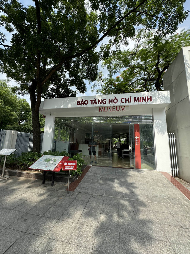 河內必到胡志明博物館