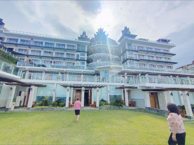Tongging Point Hotel
