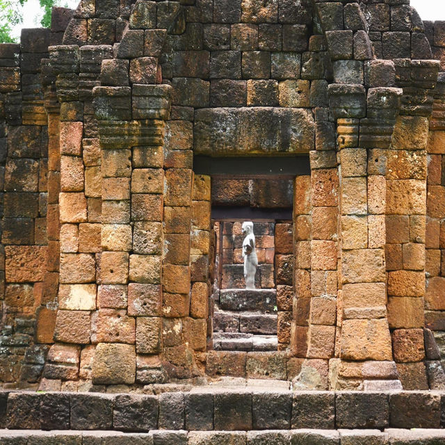 สำรวจประวัติศาสตร์และอารยธรรมขอมา📍