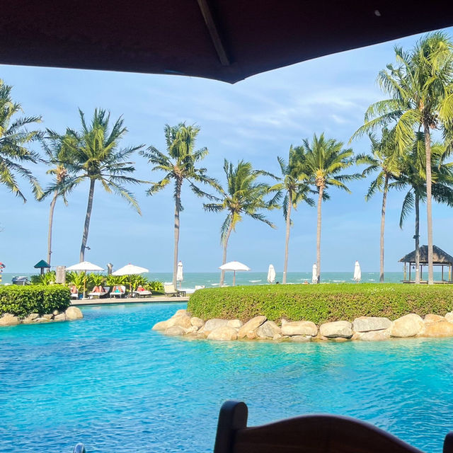 โรงแรมหรู สระว่ายน้ำสวย 🌊🏨
