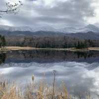Rewarding sights at Shiretoko Five Lakes morning walk late autumn