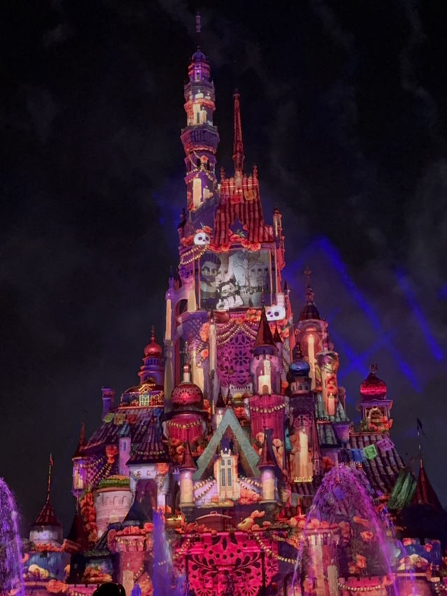 香港ディズニーランド🇭🇰夜空をイルミネーション