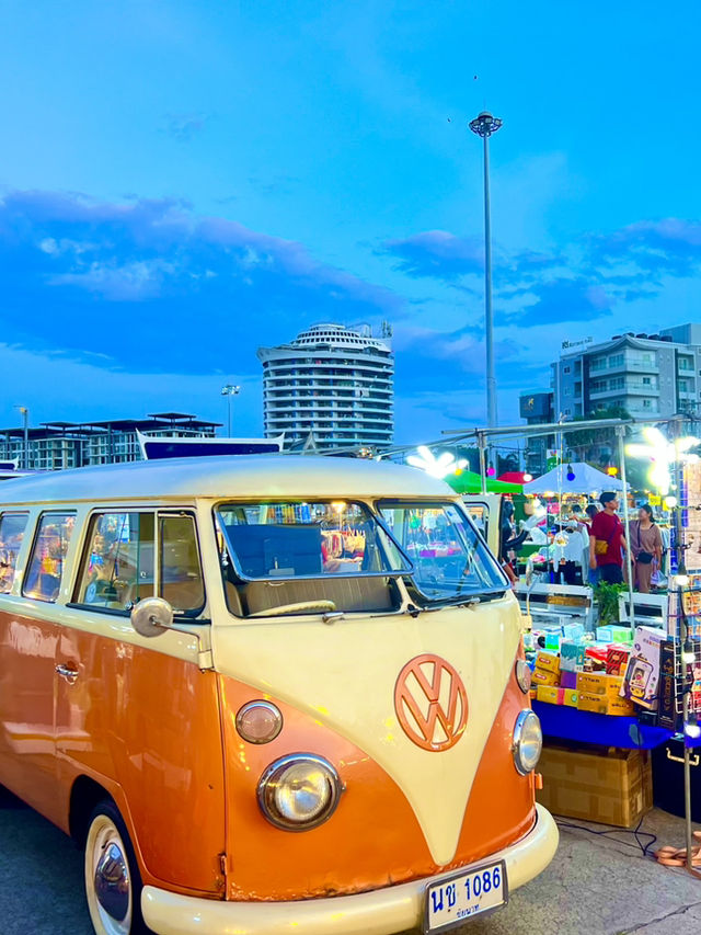 Bangsaen Walking Street
