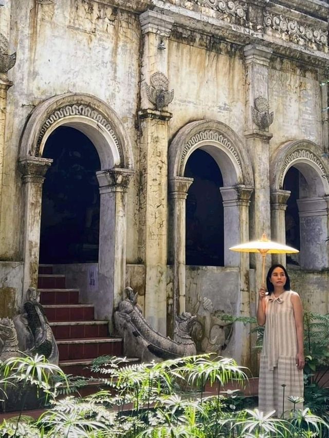 "วัดผาลาด วัดสวยกลางป่า เชิงดอบสุเทพ"
