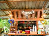 ชายคลองราชา