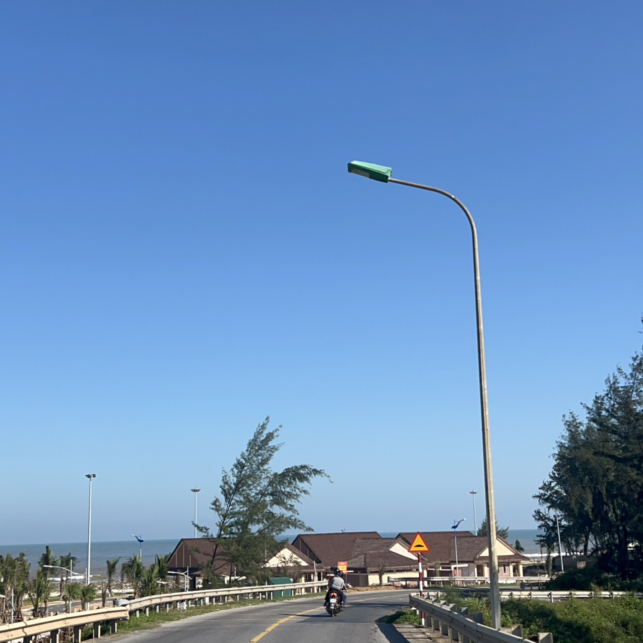 Cua Tung Beach – “The Queen of Beaches”