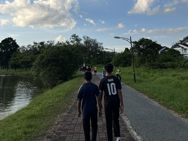Darulaman Lake Park: A Family-Friendly Spot in Jitra, Kedah