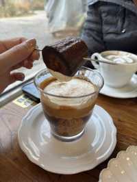 COFFEE AND BAR INSIDE A CHURCH !