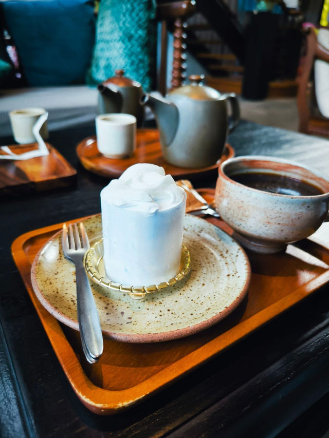 Kalm Coffee