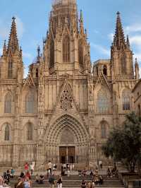 Gothic Quarter Gem 💎 - Barcelona Cathedral! 😍