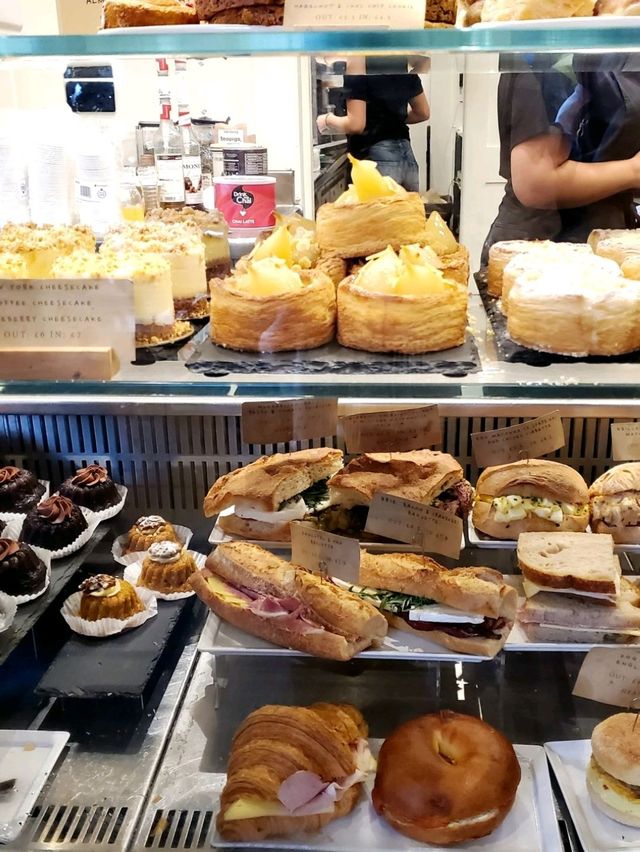 Notting Hill Bakery🥐Notting Hill 最有人氣之一氣麵包Café🥐☕️