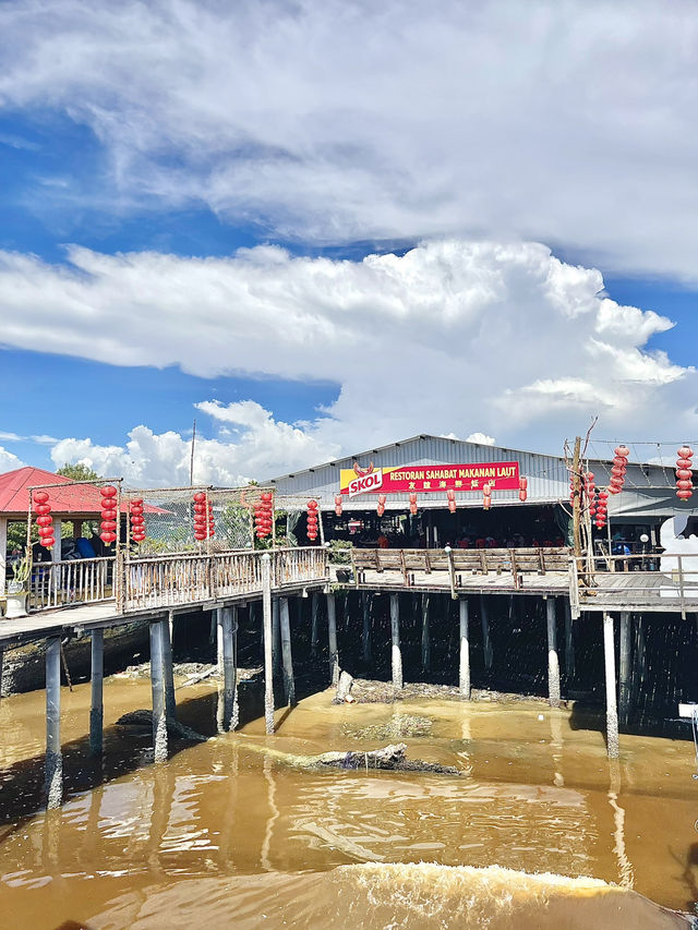 Affordable Seafood at Restoran Sahabat Makanan Laut