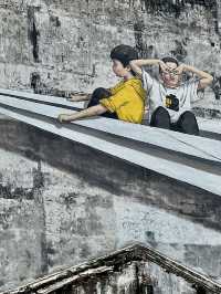 怡保（Ipoh）是馬來西亞霹靂州（Perak）的首府，也是該國第四大城市。這座城市以其錫礦開採歷史、美食、英殖民建築與自然景觀聞名。