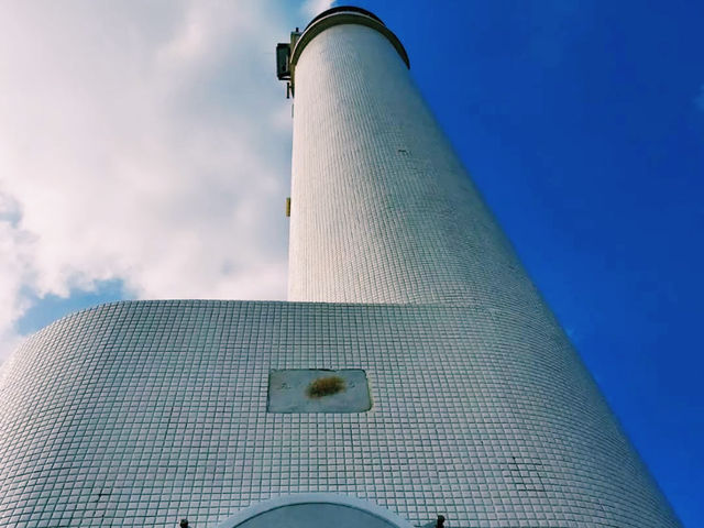 五島の海を見守る、美しき灯台⚓️