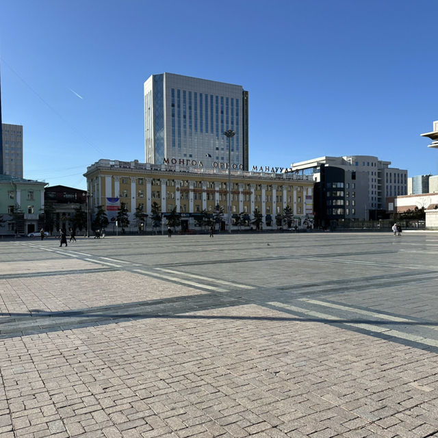 【ウランバートル】🇲🇳 SUKHBAATAR SQUARE