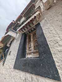 Exploring Drepung Monastery: A Glimpse into Tibet’s Spiritual Heart