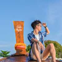 ล่องเรือหรูกลางทะเลใสแบบ kyle.phuket  ⛵️