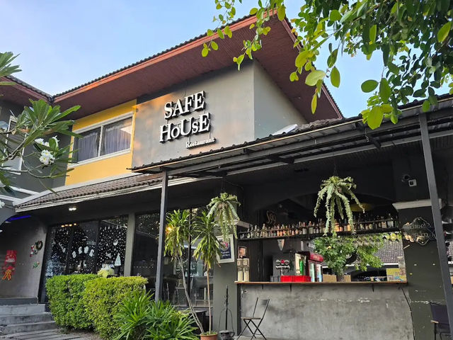 Come Again คาเฟ่ใกล้รถไฟฟ้า จ.สมุทรปราการ