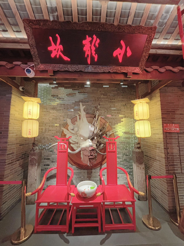เสี่ยวหลงข่าน ร้านชาบูหมาล่าเจ้าดังแห่งเฉิงตู