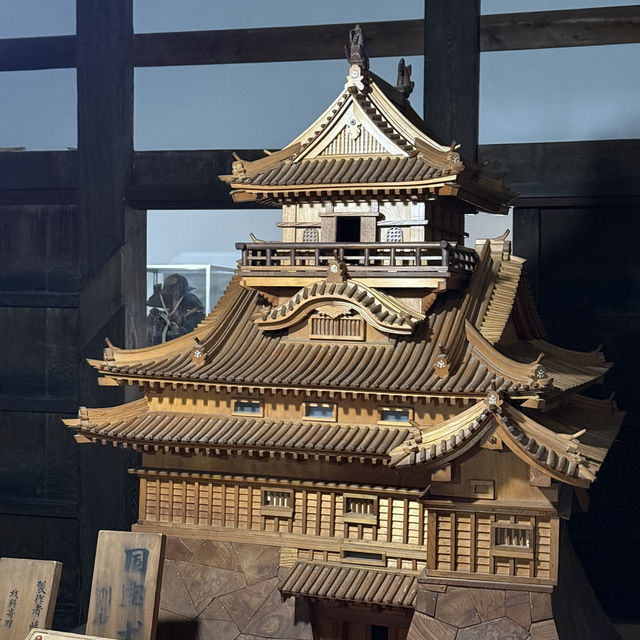 犬山城：櫻花簇擁的古城之美 🏯🌸