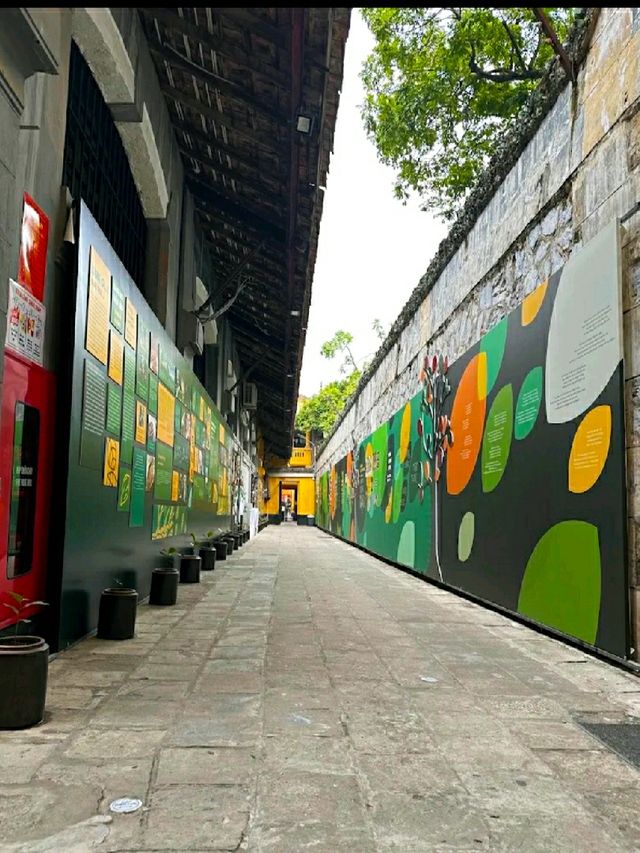 HOA LO PRISON.