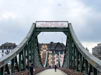 【マイン川を渡る名フォトスポット】鉄の橋（Eiserner Steg）🌉💑