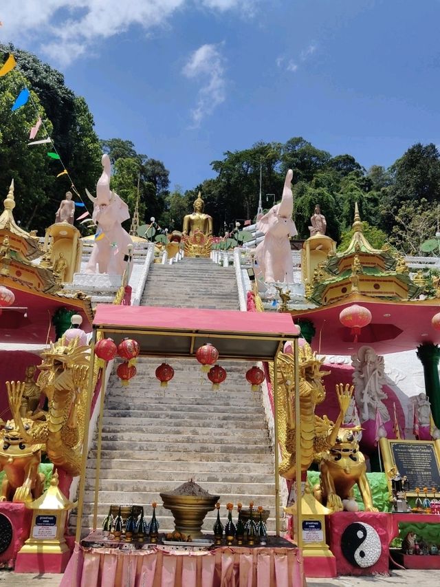 วัดภูเขาพระมหาโพธิสัตว์ อ่าวนาง กระบี่