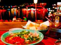 ชวนกินอาหารเย็น ณ บ้านรักไทย