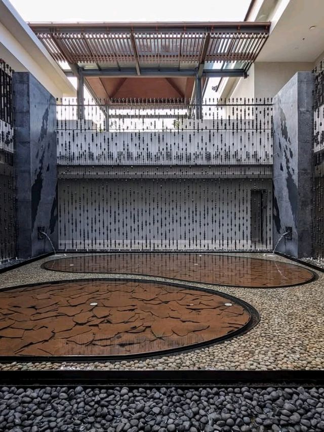 “Serenity by the Pool: Courtyard Nusa Dua’s Bali Terrace Escape”