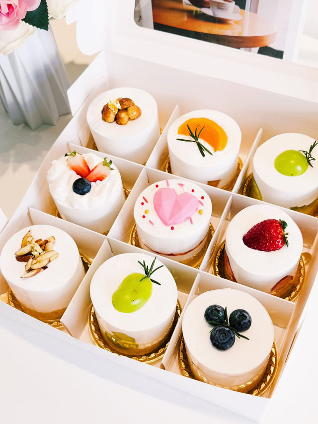 ร้าน ANONA Café - Croissanterie & More