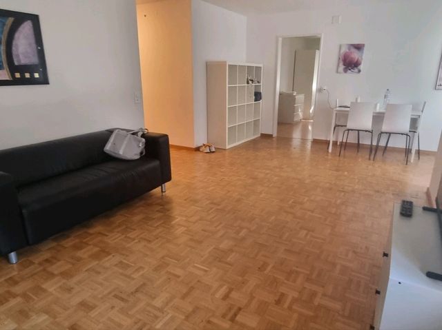 Neat and Comfy, 4D3N Apartment