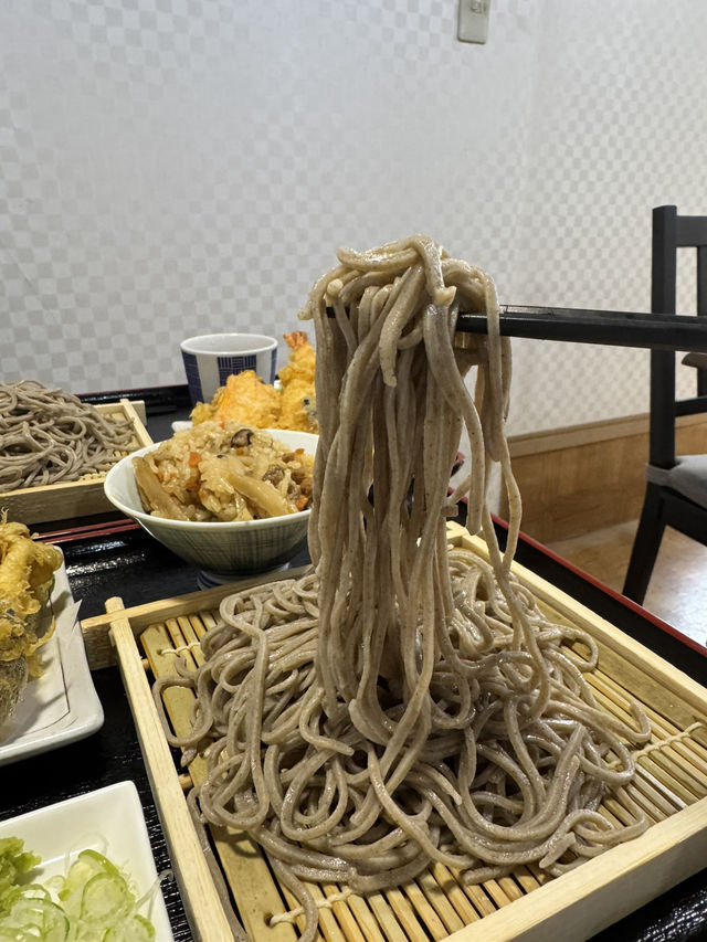 【福岡グルメ】自家製粉の蕎麦で毎朝打たれる外一蕎麦が食べられるお店🥢