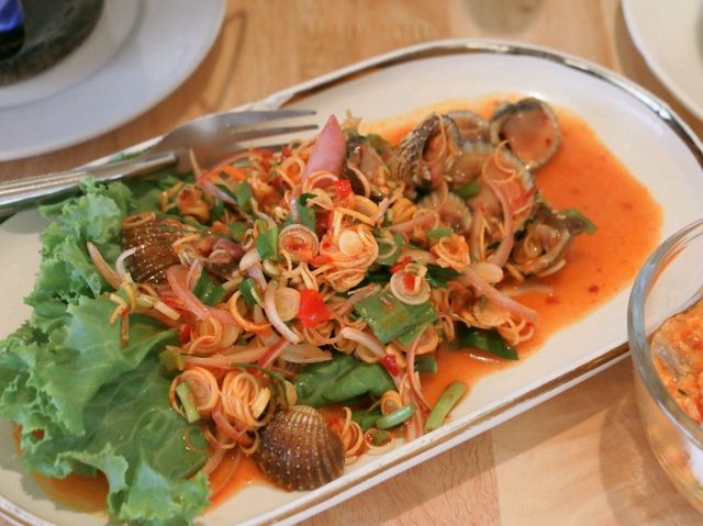 ร้านหนองบัวซีฟู้ด เกาะช้าง