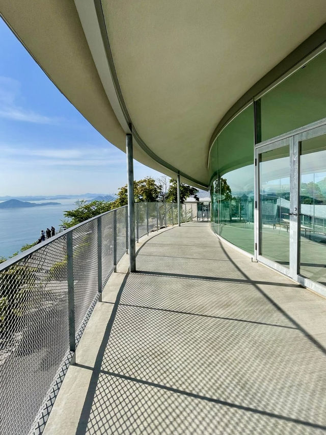 Relaxed Wandering in Takamatsu – Temples, Views & Architecture