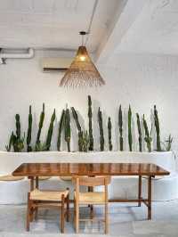 The Hideout Garden Cafe