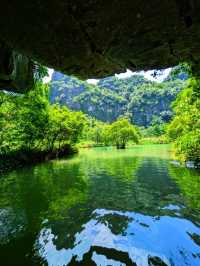 Temples and Caves, The better version of Halong Bay