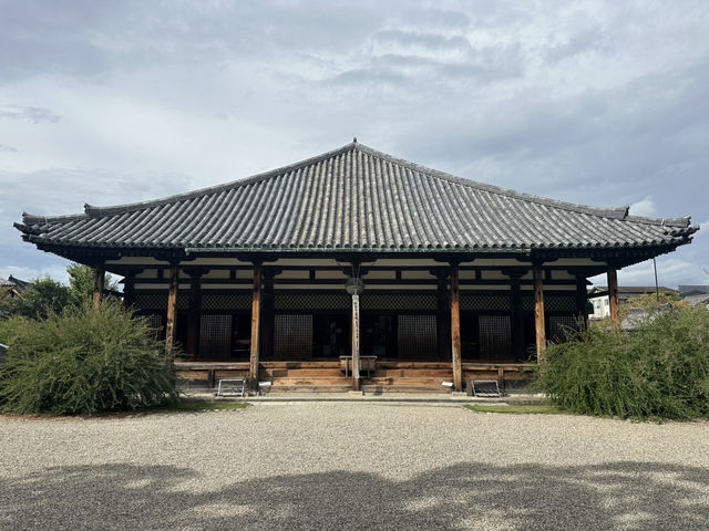 元興寺：在奈良的歷史長河中探索千年古寺的靜謐之美！