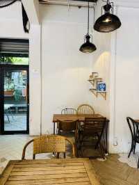 Sitting Pretty at Nook Café 