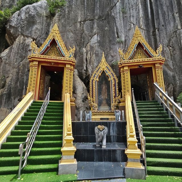 วัดถ้ำเขาย้อย