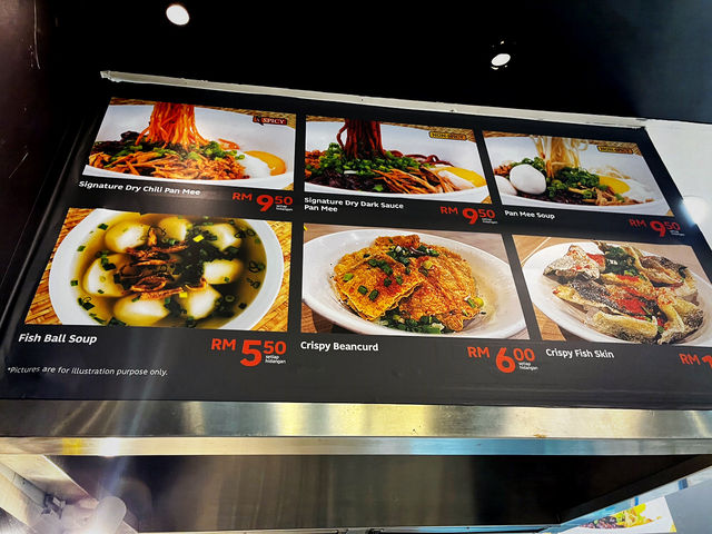 Chill & Chow: Summer Eats at E-Gate’s Medan Selera