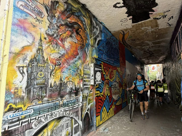 Ghent's Graffiti Street: A Canvas of Ever-Changing Art! 🇧🇪🎨