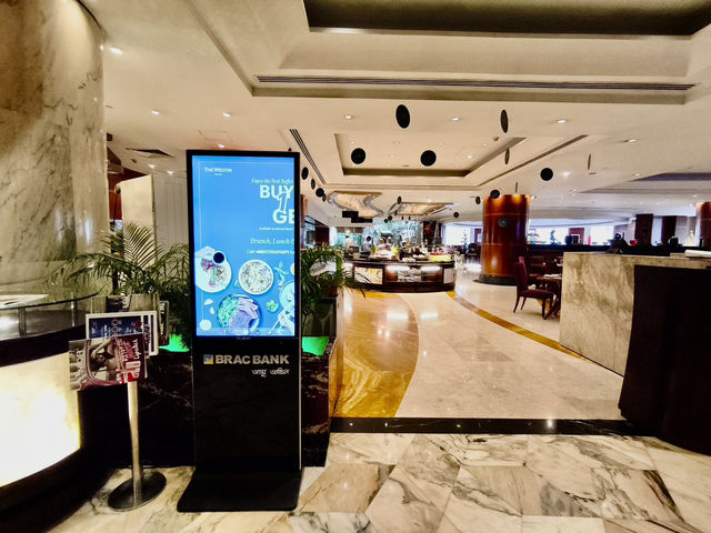  孟加拉｜達卡威斯丁五星飯店早餐竟要1175元台幣？當地人吃不起的奢華真相 走進The Westin飯店大廳，我終於理解什麼叫貧富差距                               