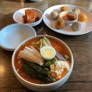 포천 맛집 함병헌 김치말이국수와 굴림만두