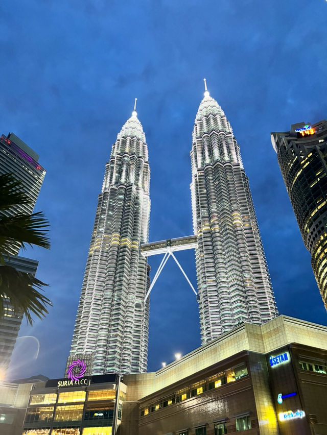 🏙️🇲🇾 “มาถึง KL แล้ว…จะไม่มาที่ตึกแฝดได้ยังไง”