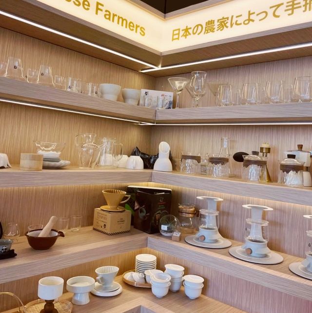 Muzi Matcha Cafe